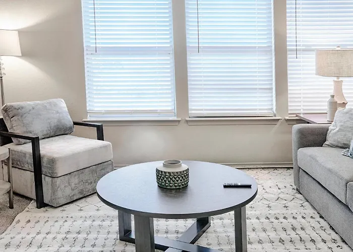 Landing Spectacular 2Bd Clubhouse Courtyard Apartment Tulsa